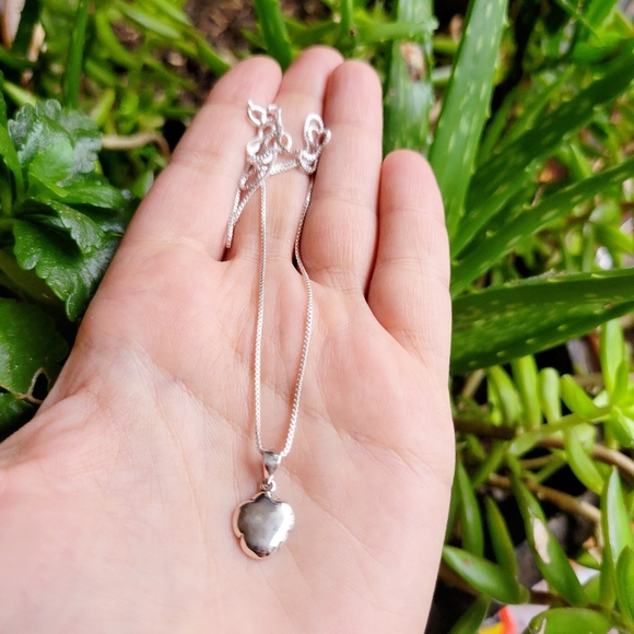 New Solid 925 Sterling Silver Rose Necklace - Picture 5 of 5